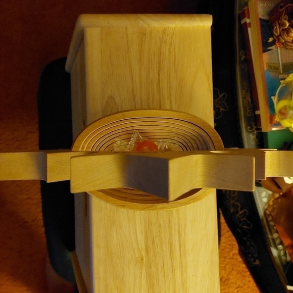 Handmade Collapsible Wooden Basket/Trivet - Picture 6 of 7